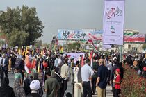حضور باشکوه مردم بندرعباس در راهپیمایی ۲۲ بهمن/ خلیج فارس صحنه نمایش اقتدار ملت ایران
