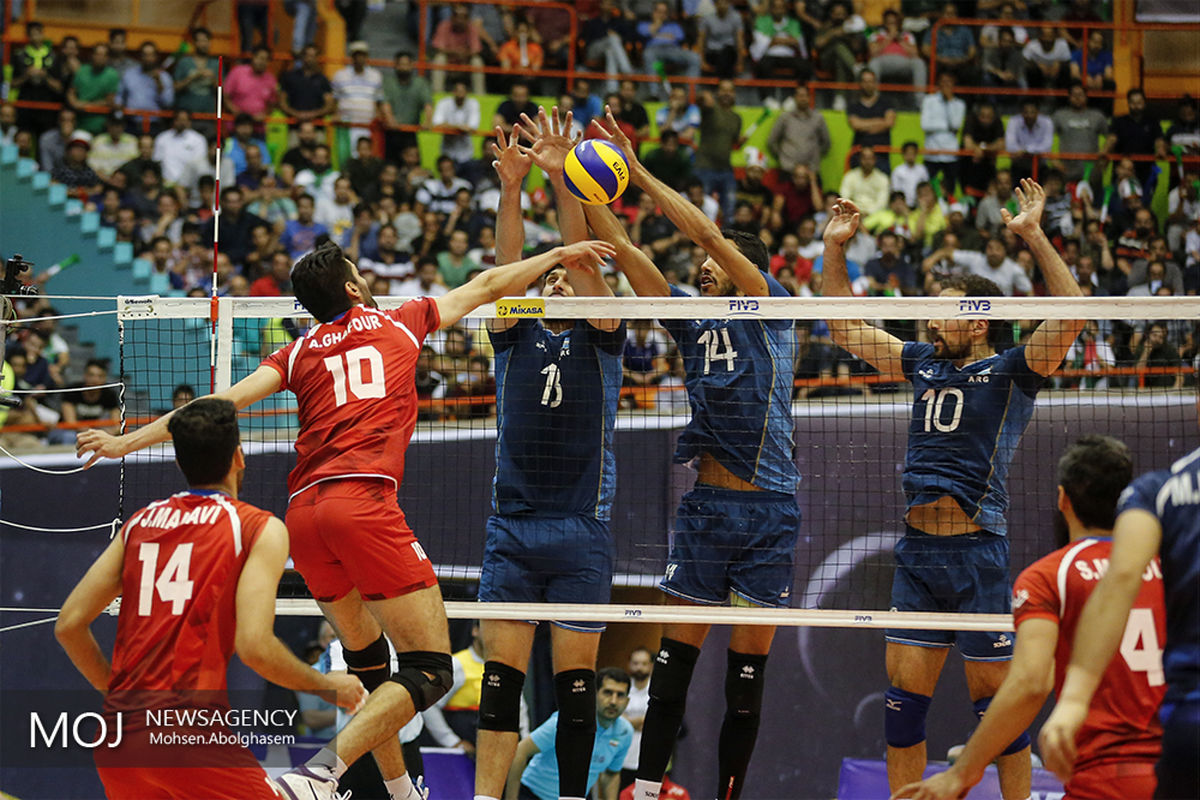 دیدار تیم های والیبال ایران و آرژانتین