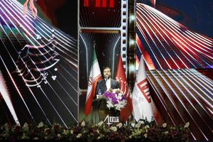 سینمای ایران بدون پیوند عمیق با شعر قابل تعریف نیست/ 
جهان‌شهر شیراز، میزبان سینمای جهان