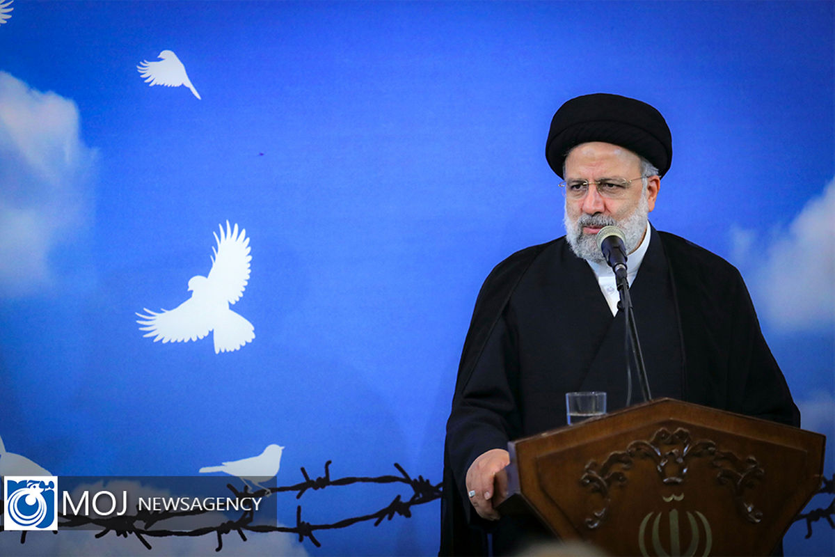 دیدار رئیسی با جمعی از آزادگان دفاع مقدس