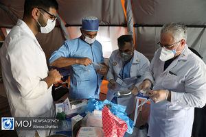 خدمات درمانی به مردم جاسک در حاشیه رزمایش اقتدار ۹۹ نزاجا