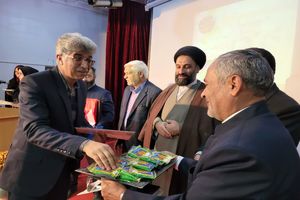 تجلیل از خوانندگان کتاب صوتی 62 شهید ورزشکار در خمینی شهر