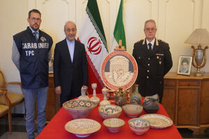 ایران ۱۳ اثر باستانی سرقت‌شده را از ایتالیا بازگرداند