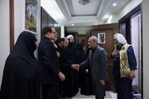 دیدار رئیس سازمان صداوسیما با خانواده شهید لاریجانی