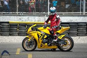 تهران قهرمان مسابقات موتورسواری سرعت ایران شد