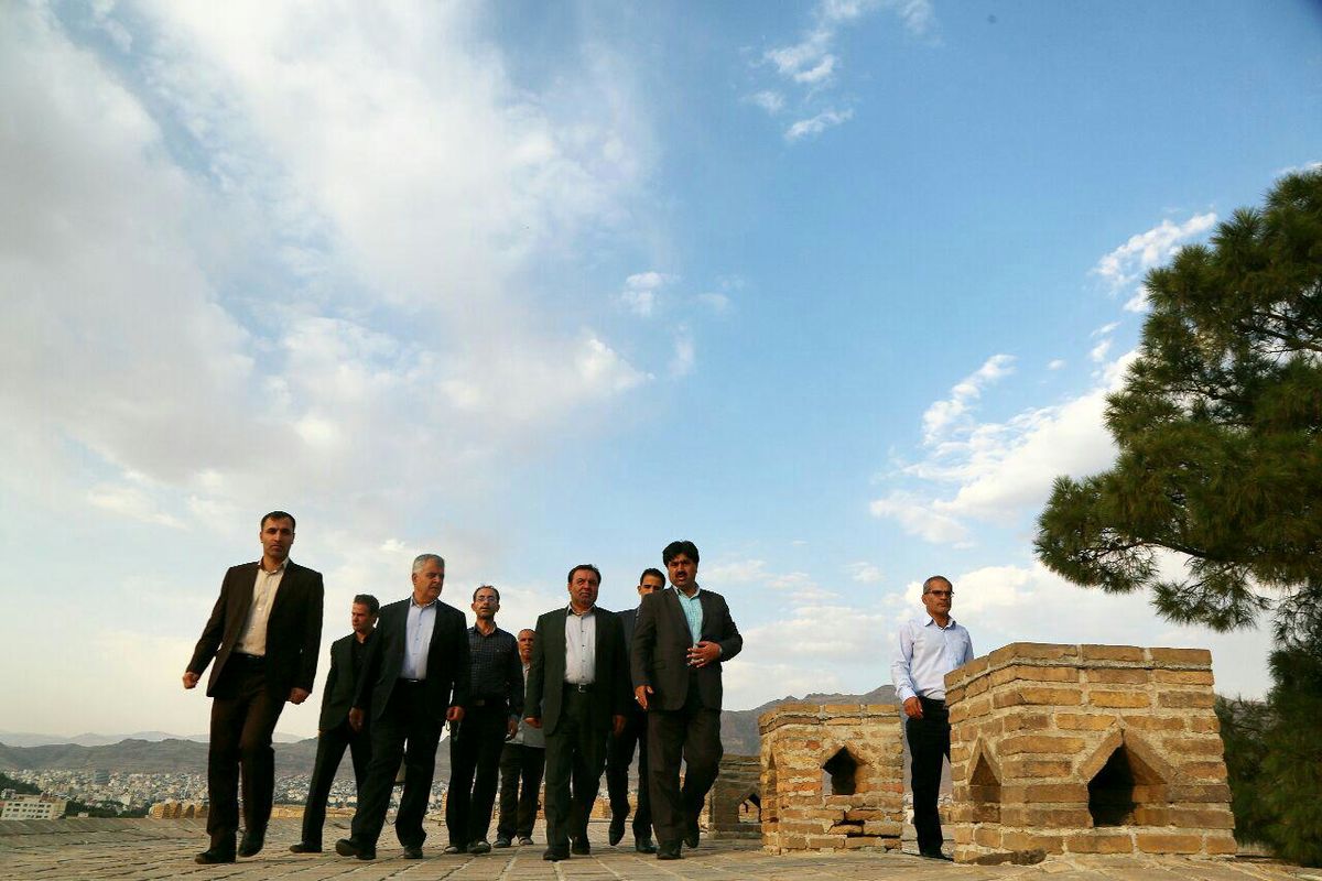 بازدید استاندار لرستان از فلک الافلاک