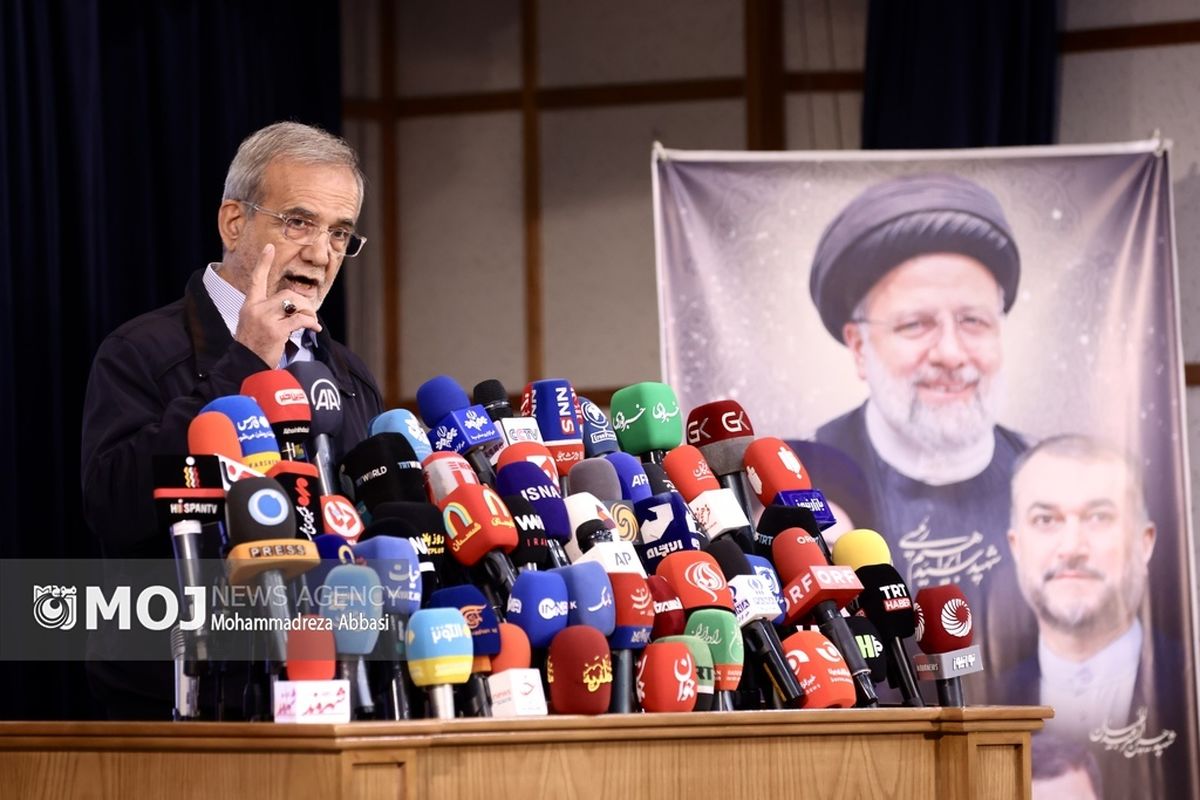 سومین روز ثبت‌نام داوطلبان نامزدی چهاردهمین دوره انتخابات ریاست جمهوری