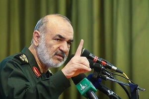 سردار سلامی اقدامات  سپاه در مقابله با ویروس کرونا را تشریح می کند