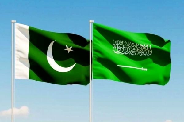 ارتش پاکستان نیرو و جنگنده در عربستان مستقر کرده است