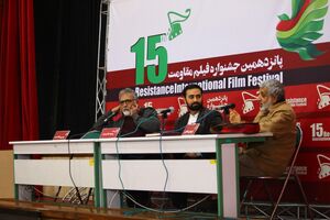 ابراهیم فیاض: هم غرب ستیزی و هم غرب گرایی غلط است/جشنواره فجر دولتی محافظه کار و بدون سیاست گذاری است/افخمی: سینما به طور کلی افت کرده و کم مایه شده است