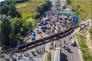 انتقاد اتحادیه اروپا از قوانین ضد مهاجراتی مجارستان