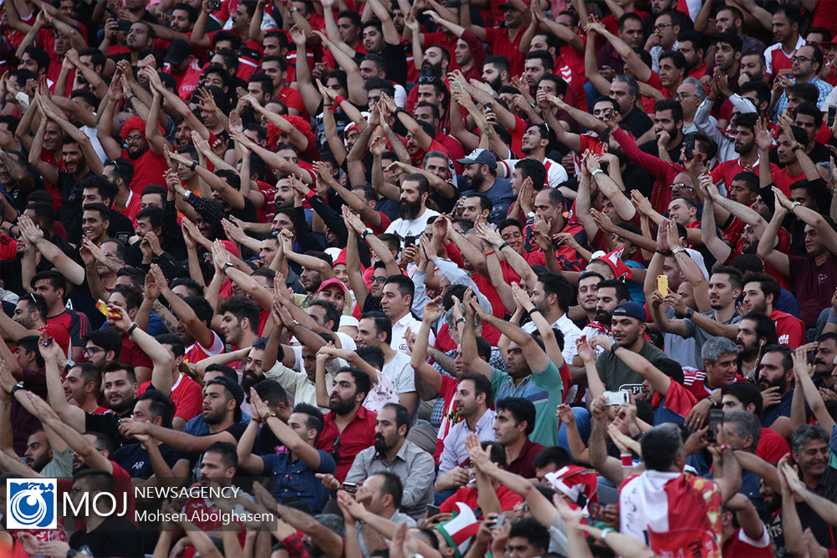 دیدار تیم های فوتبال پرسپولیس و سپاهان اصفهان - ۴ مهر ۱۳۹۸