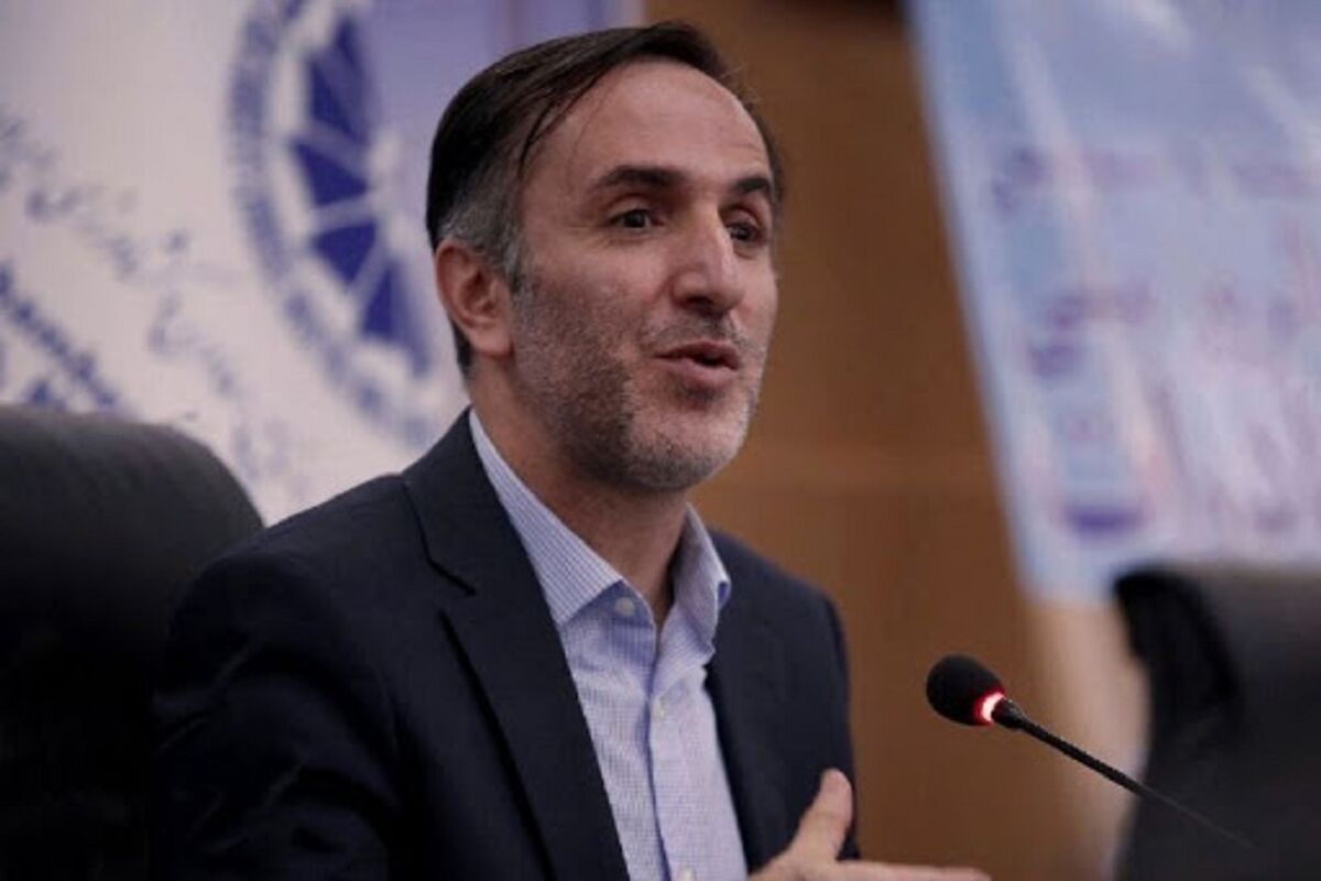 حمید زادبوم