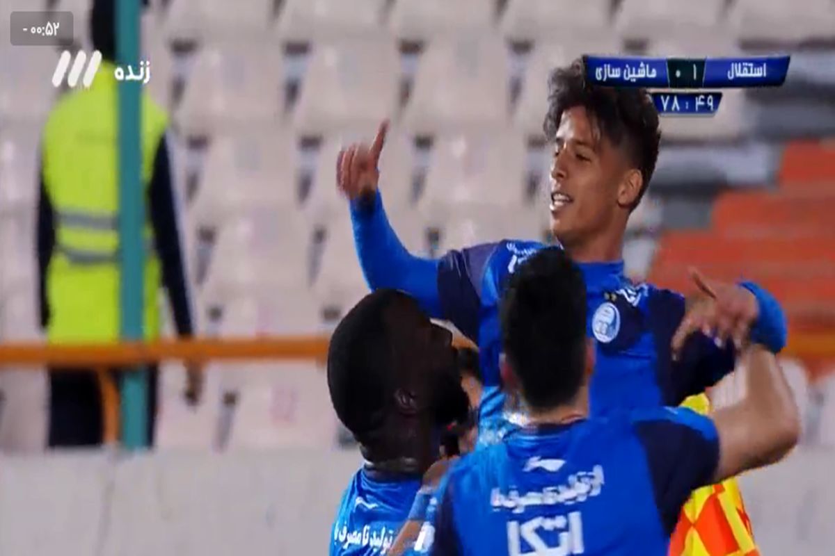 استقلال و ماشین سازی