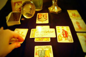 طالع بینی و پیشگویی با فال تاروت/ فال تاروت یکی از قدیمی‌ ترین روش‌ های پیشگویی در تاریخ 