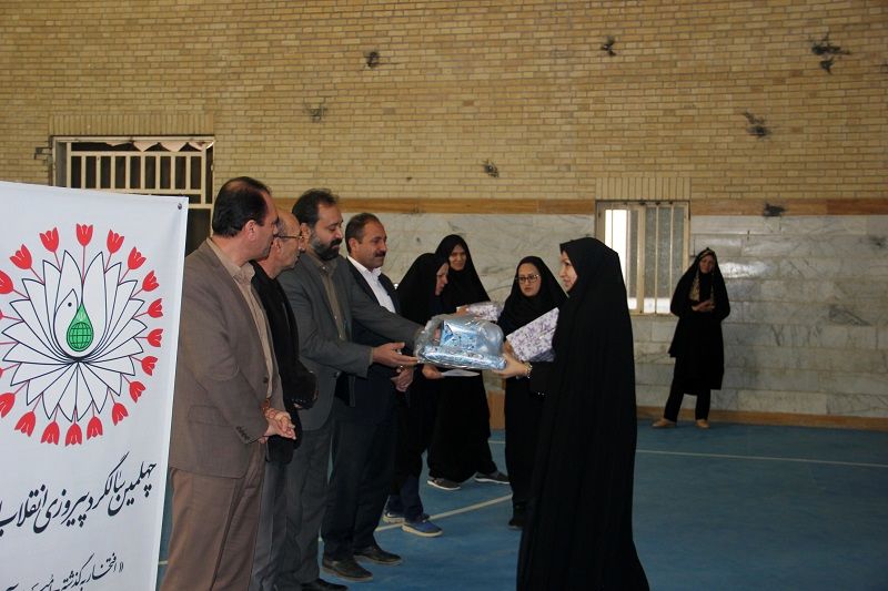 عامل تندرستی، نشاط و شادابی اجتماعی "ورزش" است