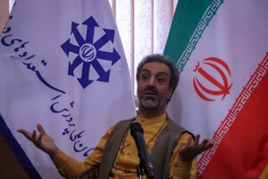 بخش عظیمی از تمرکز دانشگاه‌ها به انتقال داده‌ها و حفظیات معطوف شده‌ است
