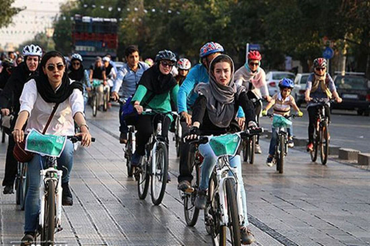 دوچرخه سواری زنان