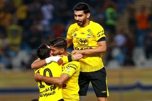 سپاهان اصفهان برای جایگاه سوم برنامه دارد