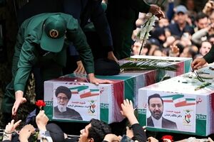 ورود پیکر مطهر آیت‌الله شهید آل هاشم به فرودگاه تبریز
