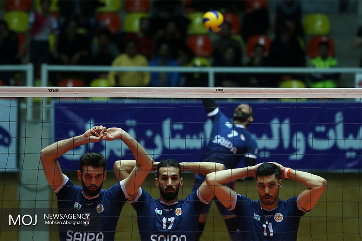 دیدار تیم های والیبال سایپا و پیام مشهد