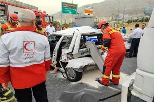 برخورد مرگبار کامیونت با پراید در بزرگراه خرازی+ فیلم و عکس