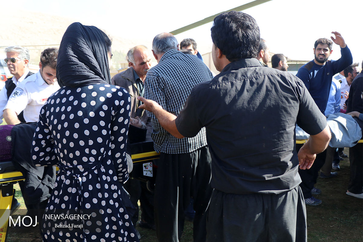 انتقال هوایی و زمینی مصدومان «سرپل ذهاب» به بیمارستان