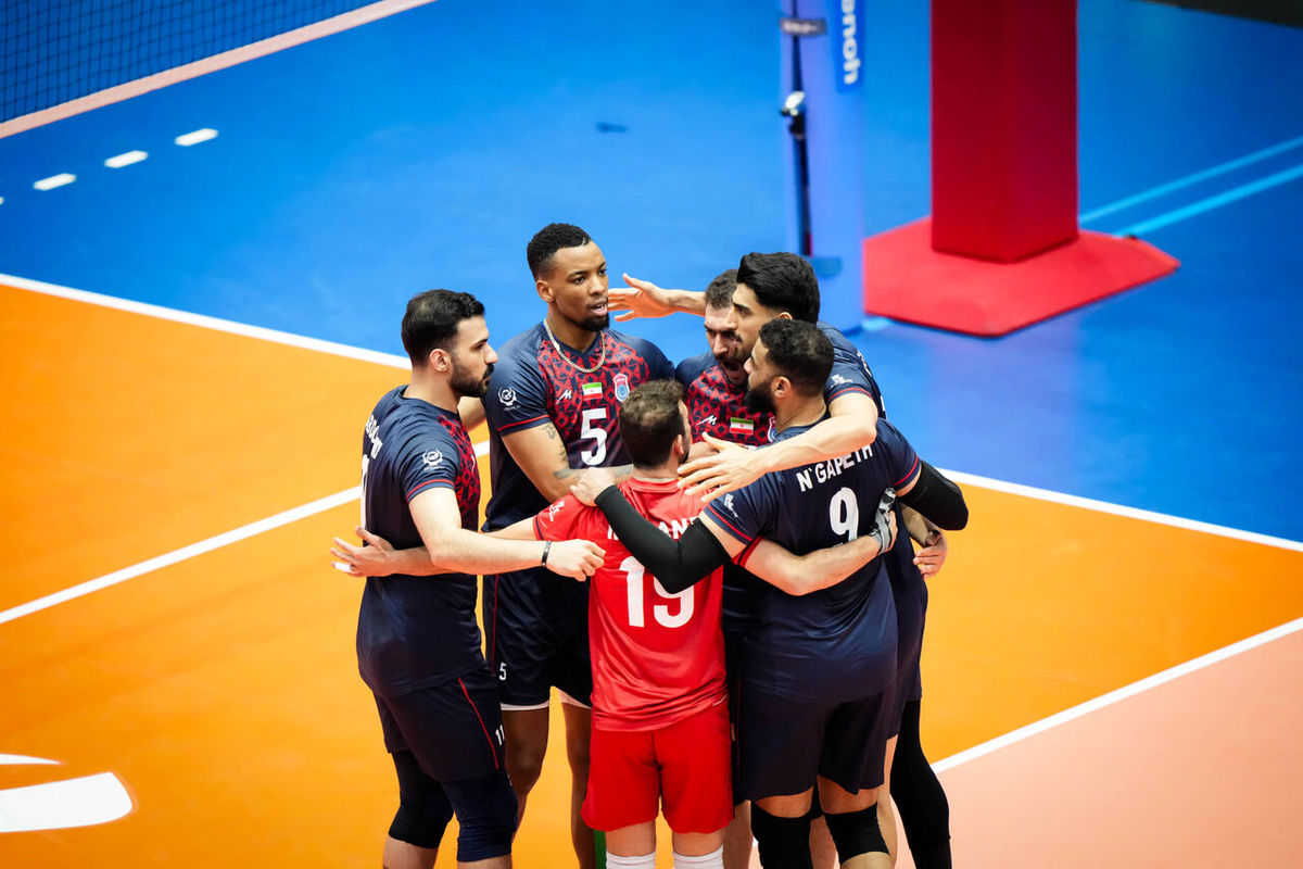 والیبال فولاد سیرجان