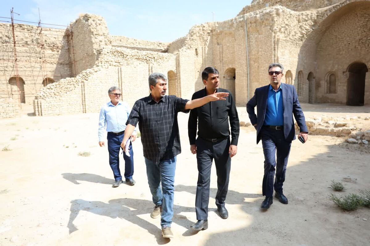 کاخ اردشیر+فیروزآباد 