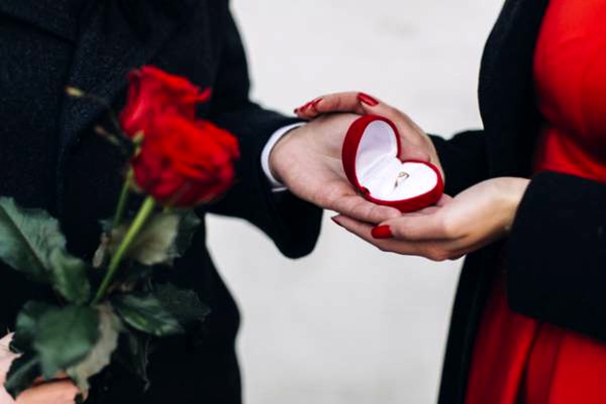 مراسم-خواستگاری-چگونه-باشد