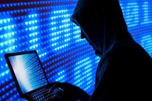 انتقام جویی همسر سابق با پخش عکس‌های خصوصی زن جوان