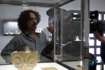 هولاین به تهران می‌آید/ مستند جنجالی روی پرده