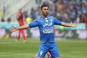 پرسپولیس به دنبال مهاجم سابق استقلال؟