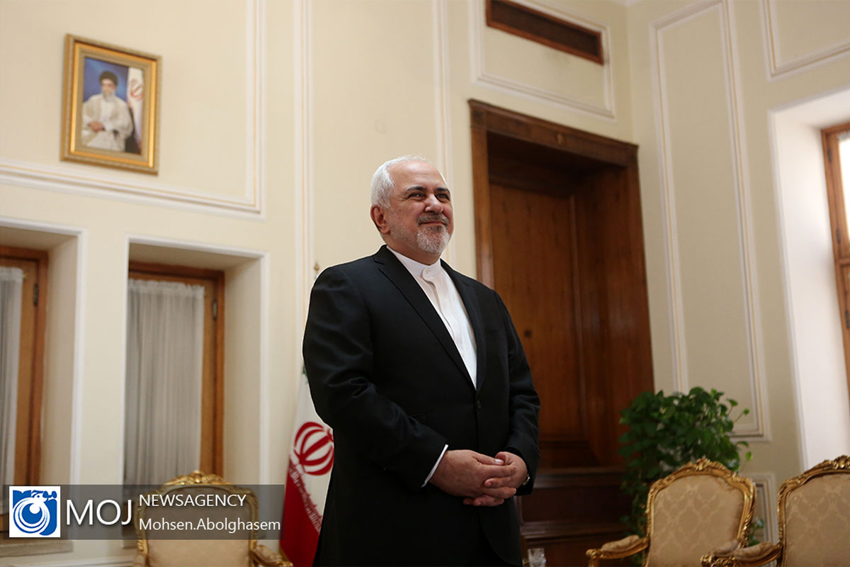 تقدیم رونوشت استوارنامه سفیر چین به ظریف