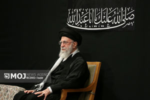 مراسم عزادارای شب عاشورای حسینی با حضور رهبر انقلاب اسلامی 