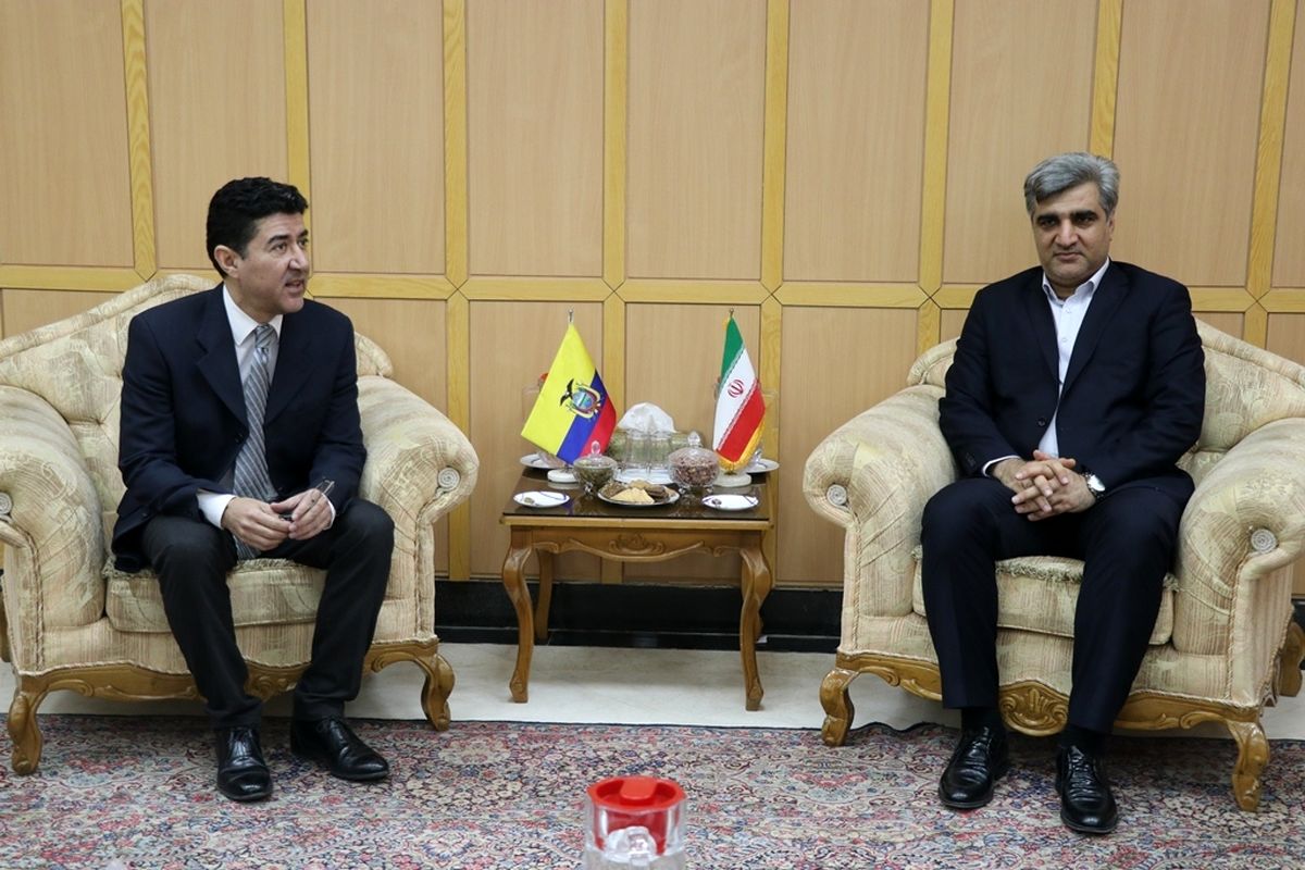 سفیر اکوادر