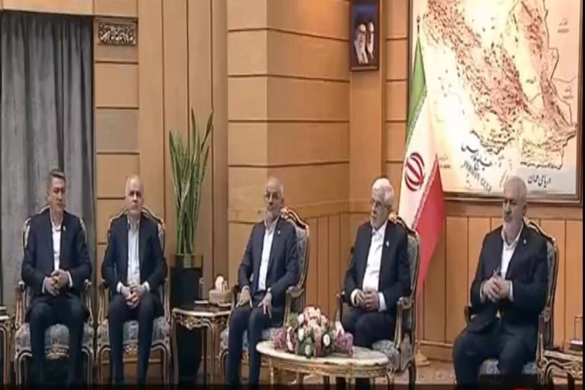 عارف