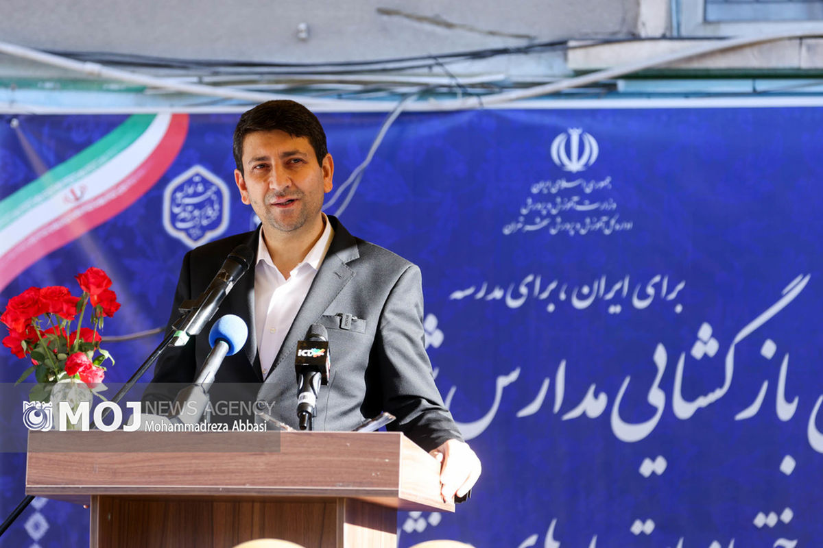 آیین آغاز سال تحصیلی جدید با حضور وزیر ارتباطات