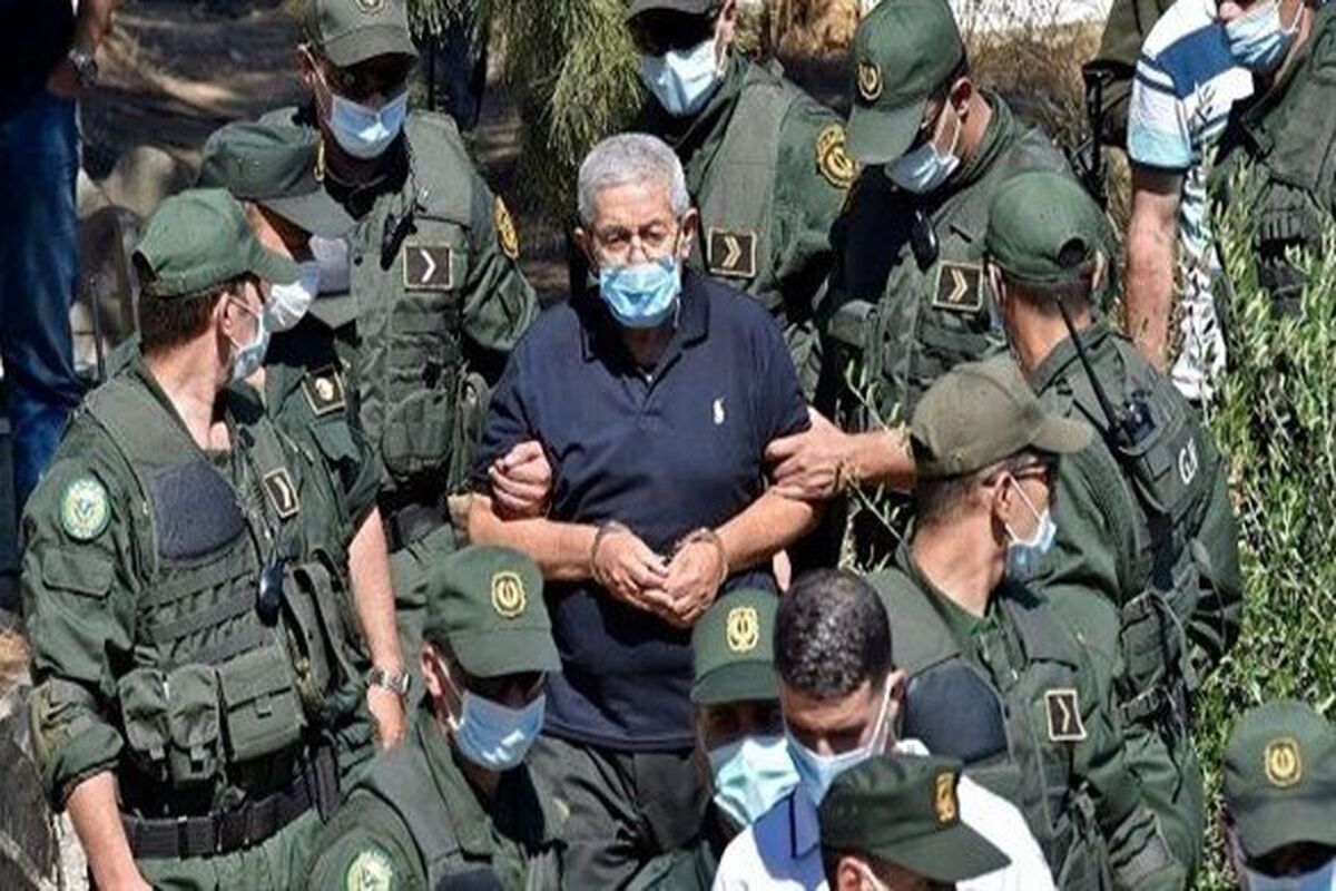 نخست وزیر اسبق الجزایر