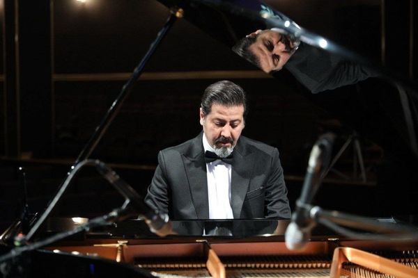 محمدرضا ظریف، کنسرتش را به خلیج فارس تقدیم کرد!