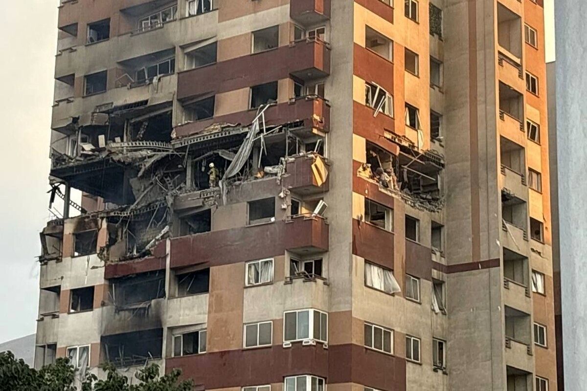 ساختمان حادثه دیده