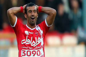 فیفا به رضاییان اجازه فسخ نمی‌دهد