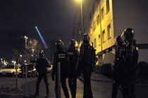 درگیری ها در «وال دوآز» پاریس ادامه دارد