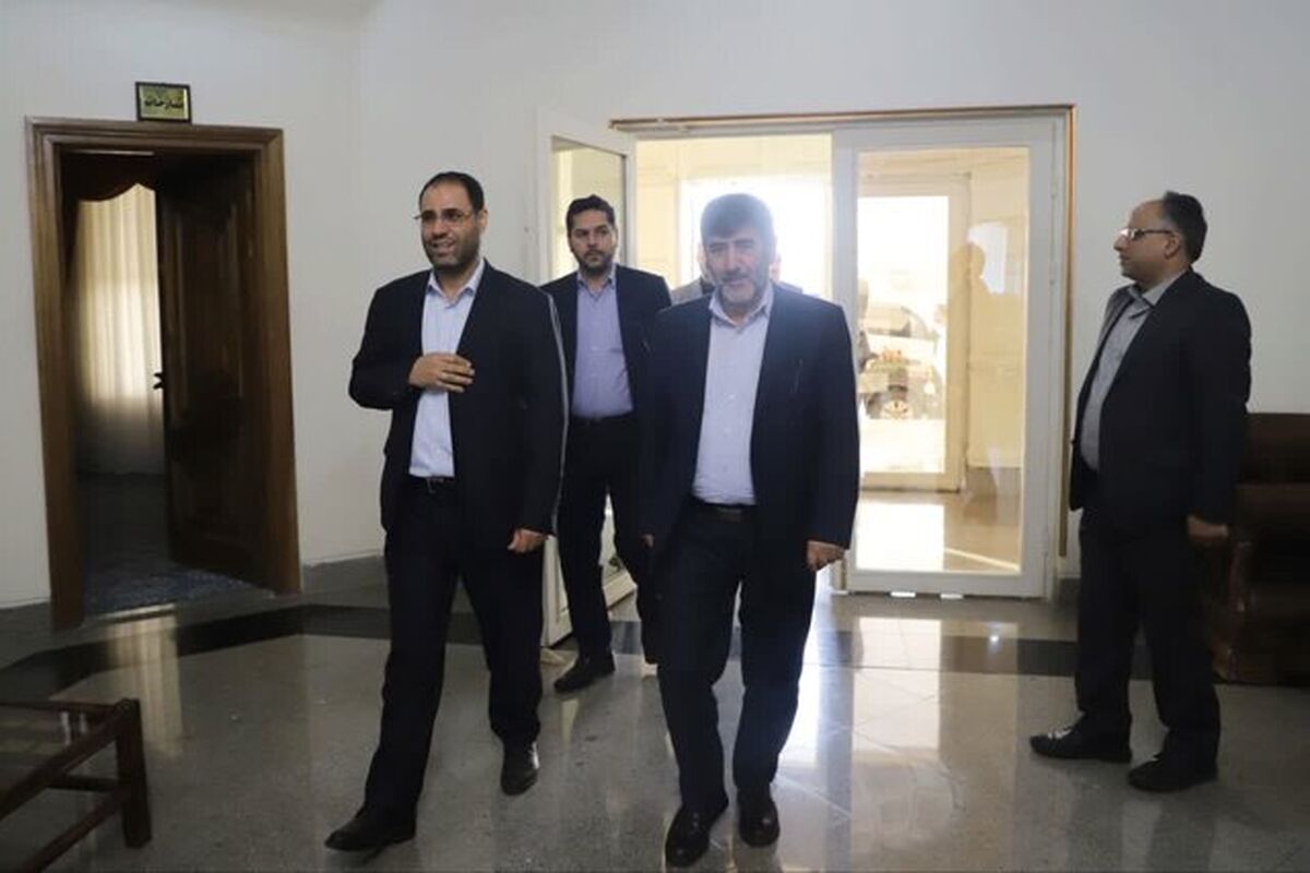 وزیر آموزش و پرورش