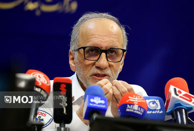 آماده‌باش کامل اورژانس در مسیرهای راهپیمایی ۲۲ بهمن