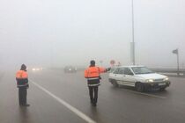 مه غلیظ و لغزندگی جاده های خراسان رضوی در پی بارشهای اخیر
