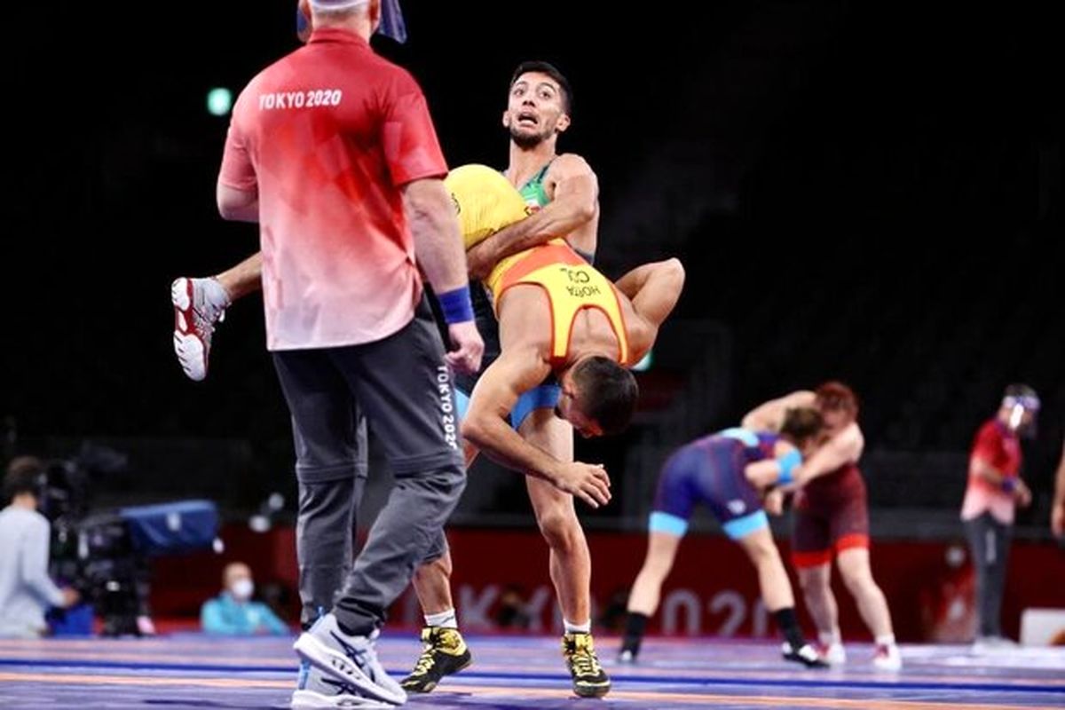 کشتی فرنگی قهرمانی جهان