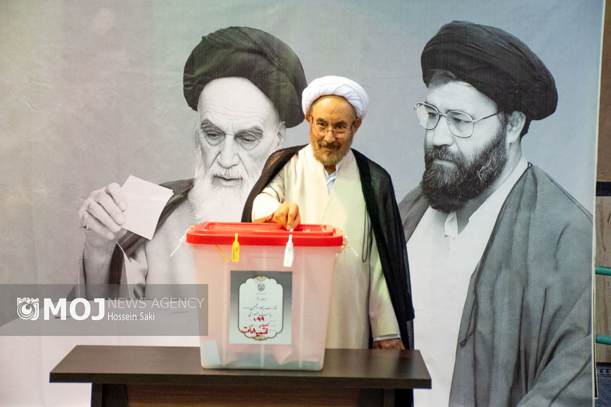 انتخابات چهاردهمین دوره ریاست جمهوری در حسینیه جماران