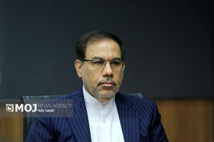مجازات توقیف اموال و اعدام در انتظار هرگونه همکاری اطلاعاتی با دولت‌های متخاصم است