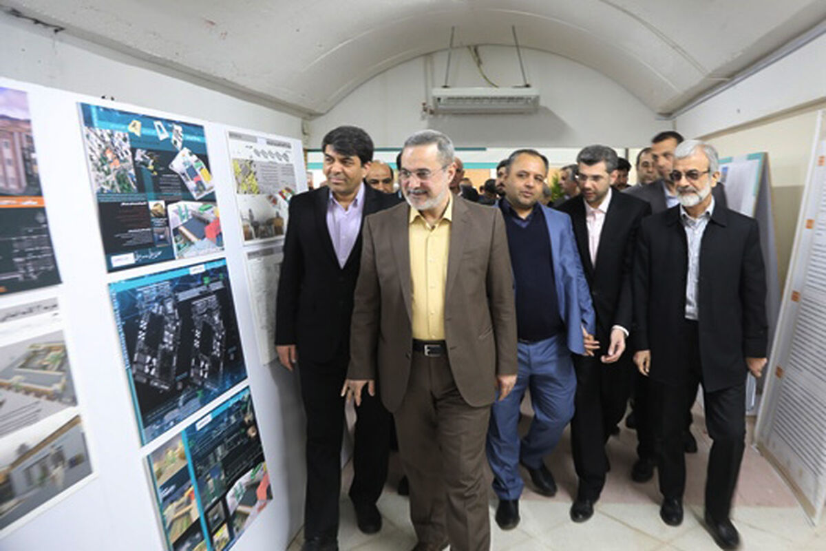 نمایشگاه مدرسه ایرانی